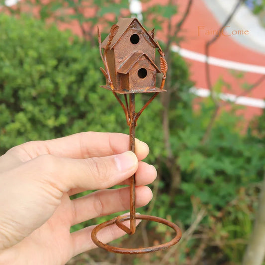 Casita de pájaros miniatura para jardín